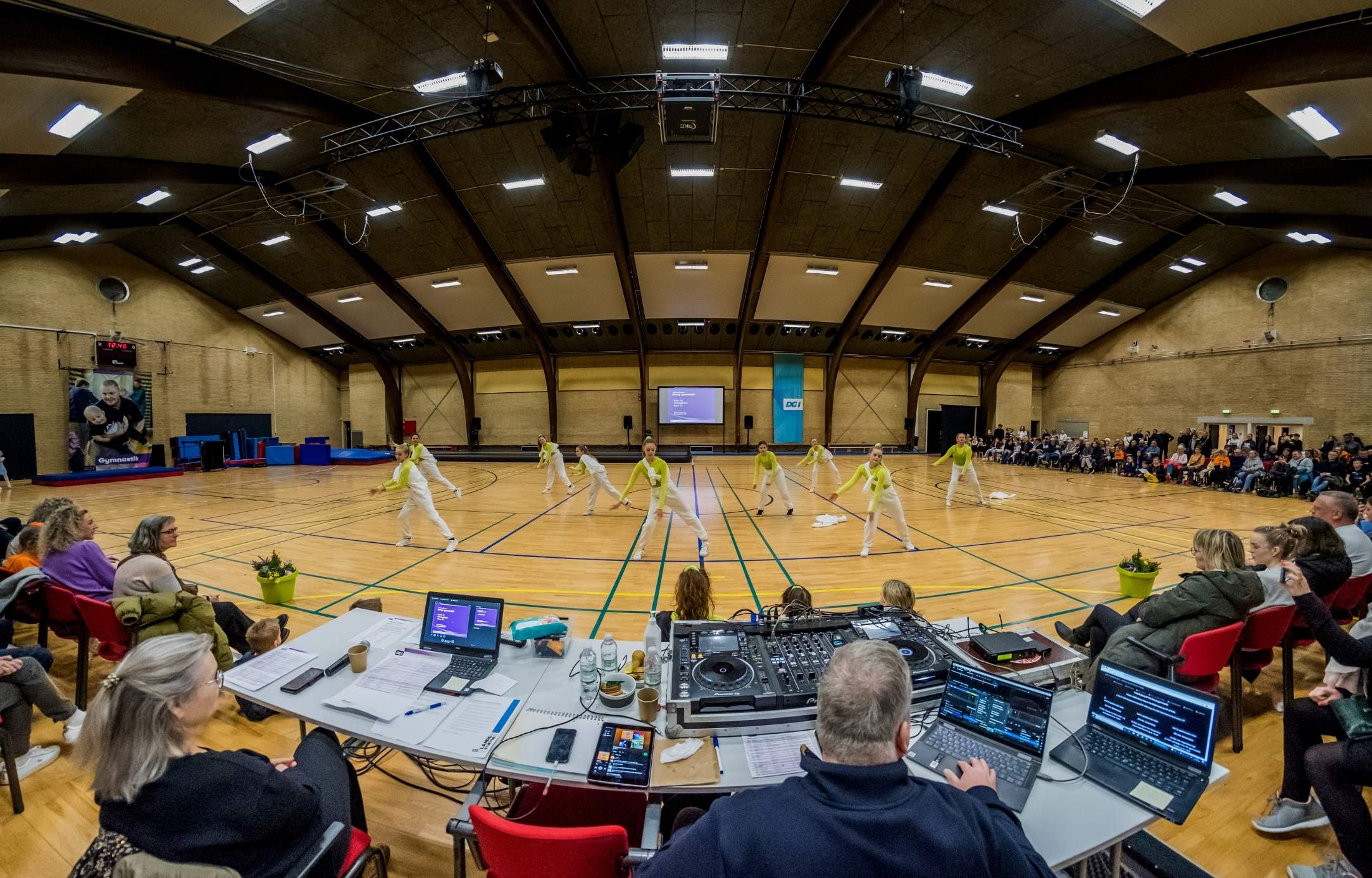 Hal B, sport, gymnastikopvisning